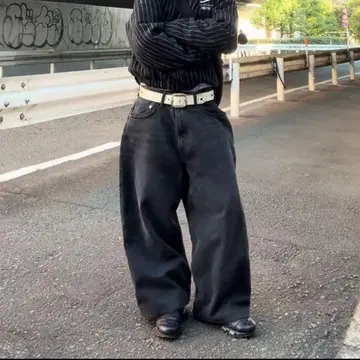 H&M 슈퍼 배기 블랙 28/30 엔도 마모루 착용