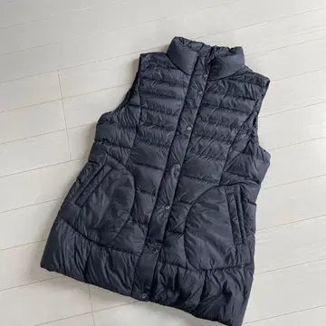 다운 베스트 블랙