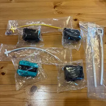 베이블레이드 X 런처 4개 세트