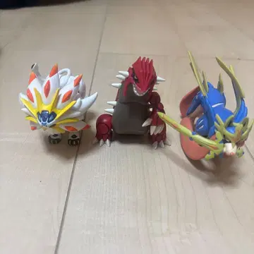 솔가레오 그란돈 자시안 피규어 3체 세트