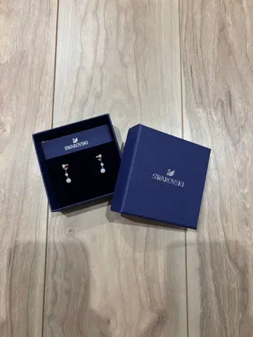 Swarovski 골드 크리스탈 귀걸이