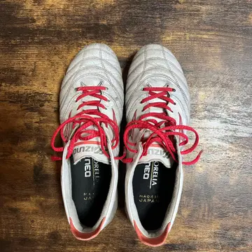 모렐리아 네오 축구화 화이트/레드