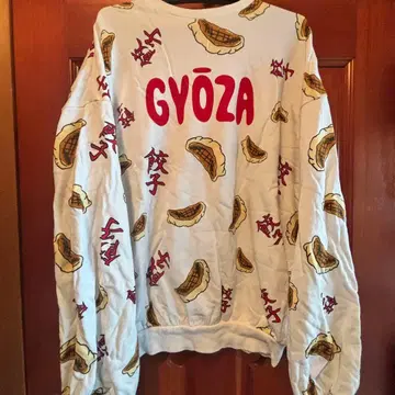 PUNYUS 교자 패턴 맨투맨 (구제 의류) 사이즈 3