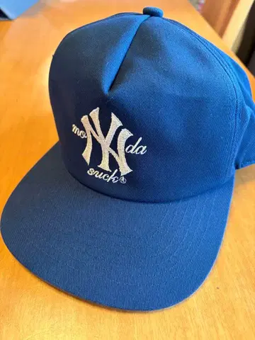 Mondaysuck 야구 모자