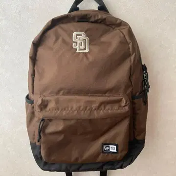 뉴에라 라이트 팩 27L 샌디에이고 파드리스