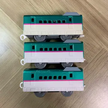 프라레일 E5계 도호쿠 신칸센 하야부사 중간차