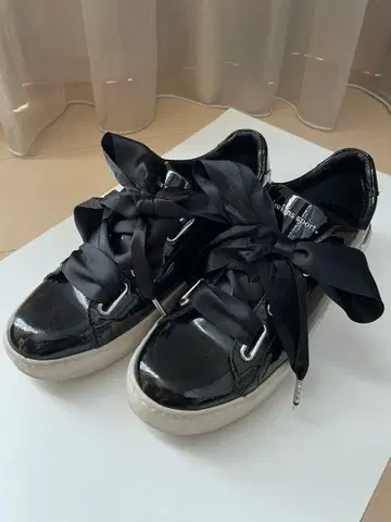 호킨스 스포츠 리본이 귀여운 캐주얼 슈즈