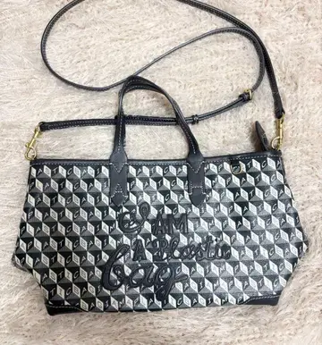 ANYA HINDMARCH I am A Plastic Bag