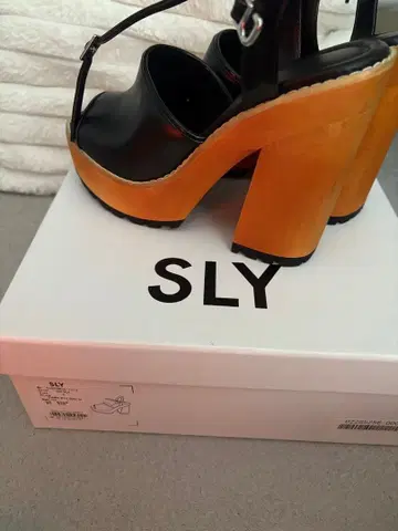 SLY 스라이 통굽 힐