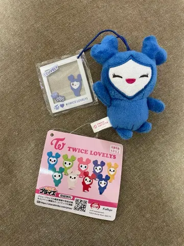 TWICE LOVELYS 참 부착 마스코트