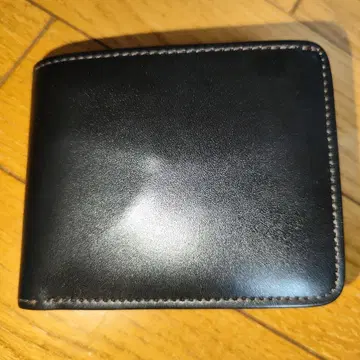 와일드 스완스 그라운더 로이드바슈 WILDSWANS