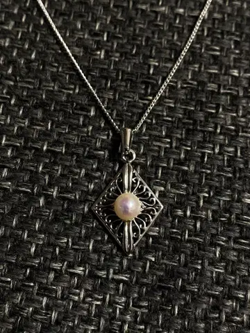 실버 925 진주 포함 다이아몬드형 목걸이