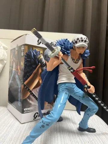 Grandista 트라팔가 로우 피규어