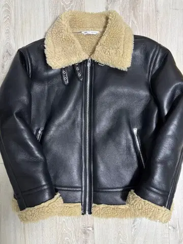 ZARA 무스탕 자켓 XL