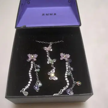 안나수이 나비 목걸이 2way 귀걸이 세트 하자품