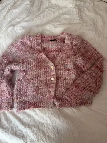 핑크 계열 뜨개질 가디건