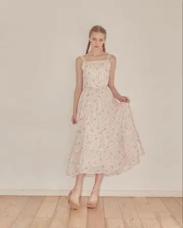 Treat Urself 플로럴 빈티지 스타일 드레스