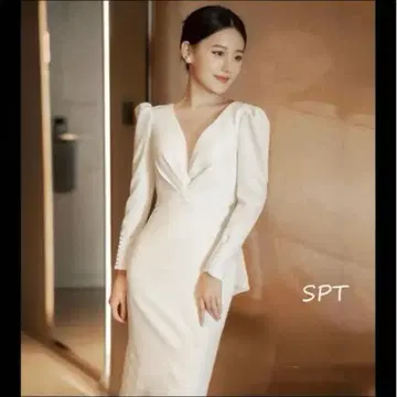 화이트 V넥 퍼프 슬리브 웨딩 드레스