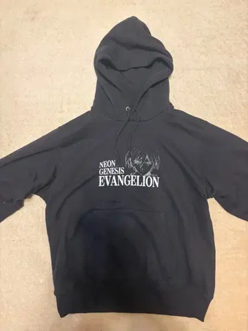 에반게리온 나기사 카오루 GU 콜라보 후드티