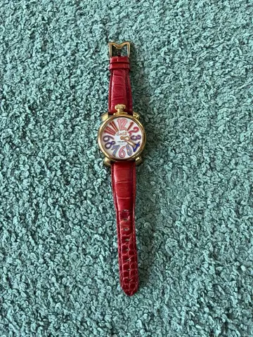 가가밀라노 GaGa MILNO 손목시계 빨간색