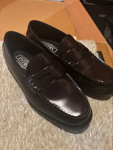 [ 새상품급 ] HAWKINS PRIMA 로퍼 24.5