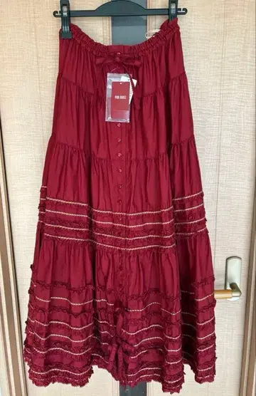 새상품 핑크하우스 플로럴 테이프 사용 스커트