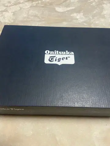 오니츠카 통굽 스니커즈 새상품급