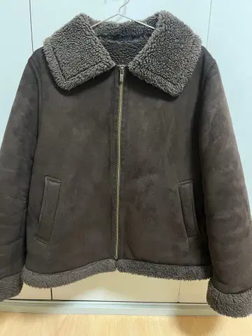 유니클로 무스탕 코트