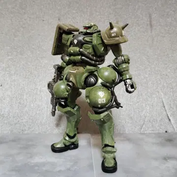 HG 건담 지크액스판 자쿠 완성품