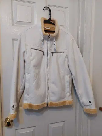 무스탕 자켓 스웨이드 느낌 화이트