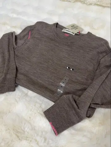 [택 포함 새상품] 유니클로 아냐 핸드마치 니트 M 사이즈