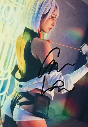 아귀담 캐슬린 리 친필 사인 사진 사이버펑크 엣지러너즈