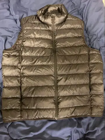 유니클로 울트라 라이트 다운 베스트