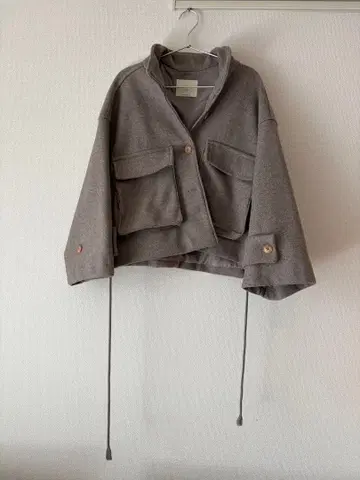 AMAIL 아마일 숏 자켓 코트