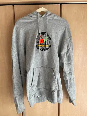 ZETA DIVISION VAULTROOM 그레이 후드티