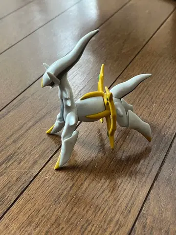 포켓몬 1/40 스케일 피규어 아르세우스