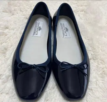 템퍼레이트 에나멜 플랫슈즈