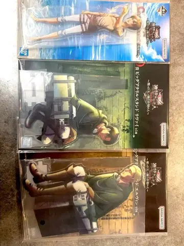 제일복권 진격의 거인 엘렌 리바이 엘빈 아크릴 스탠드 3체 세트