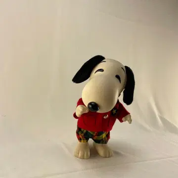 스누피 피규어 빨간색 자켓