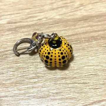 쿠사마 야요이 호박 키링 옐로우 컬러 호박 키링