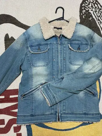 in the attic 보아 옷깃 데님 자켓