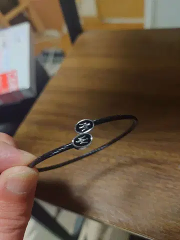 마세라티 팔찌 남성용 여성용