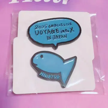 CNBLUE VOYAGE intoXin JAPAN 핀 배지 민혁