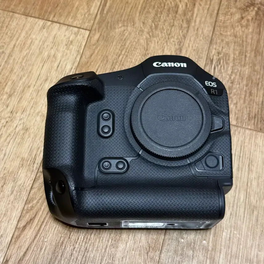 캐논 EOS R1 풀프레임 미러리스 카메라 CANON 650만원
