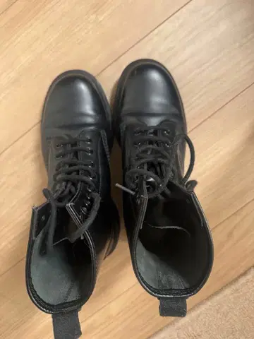 블랙 가죽 워크 부츠