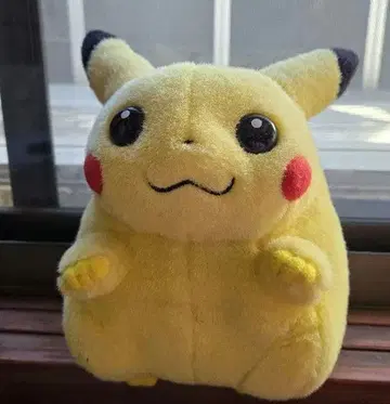 TOMY 피카츄 초기 봉제 인형