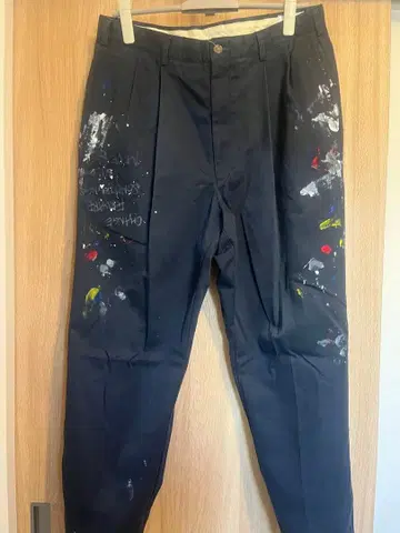 타미힐피거 팬츠 페인트 가공 치노 팬츠 네이비 헤릴