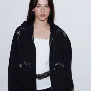 폴리수엠 스터드 후드집업 ORNAMENT STUDDED HOODIE | 후드티/후드집업