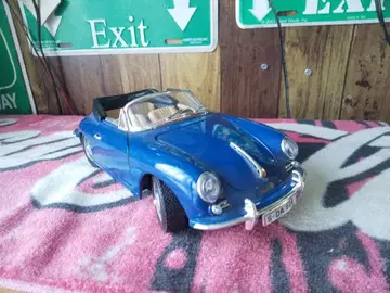 1/18 다이캐스트카 포르쉐 356