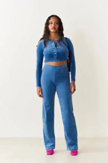 Peachy den 다크 그린 벨벳 셋업